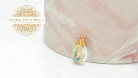 goutte à facettes opale